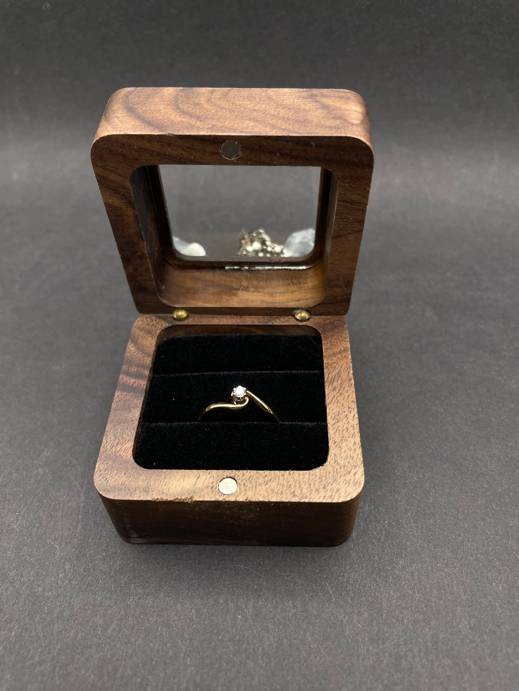 9ct Solid Gold Solitaire Ring with Natural Diamond – Classic Engagement / Statement – UK Size M½