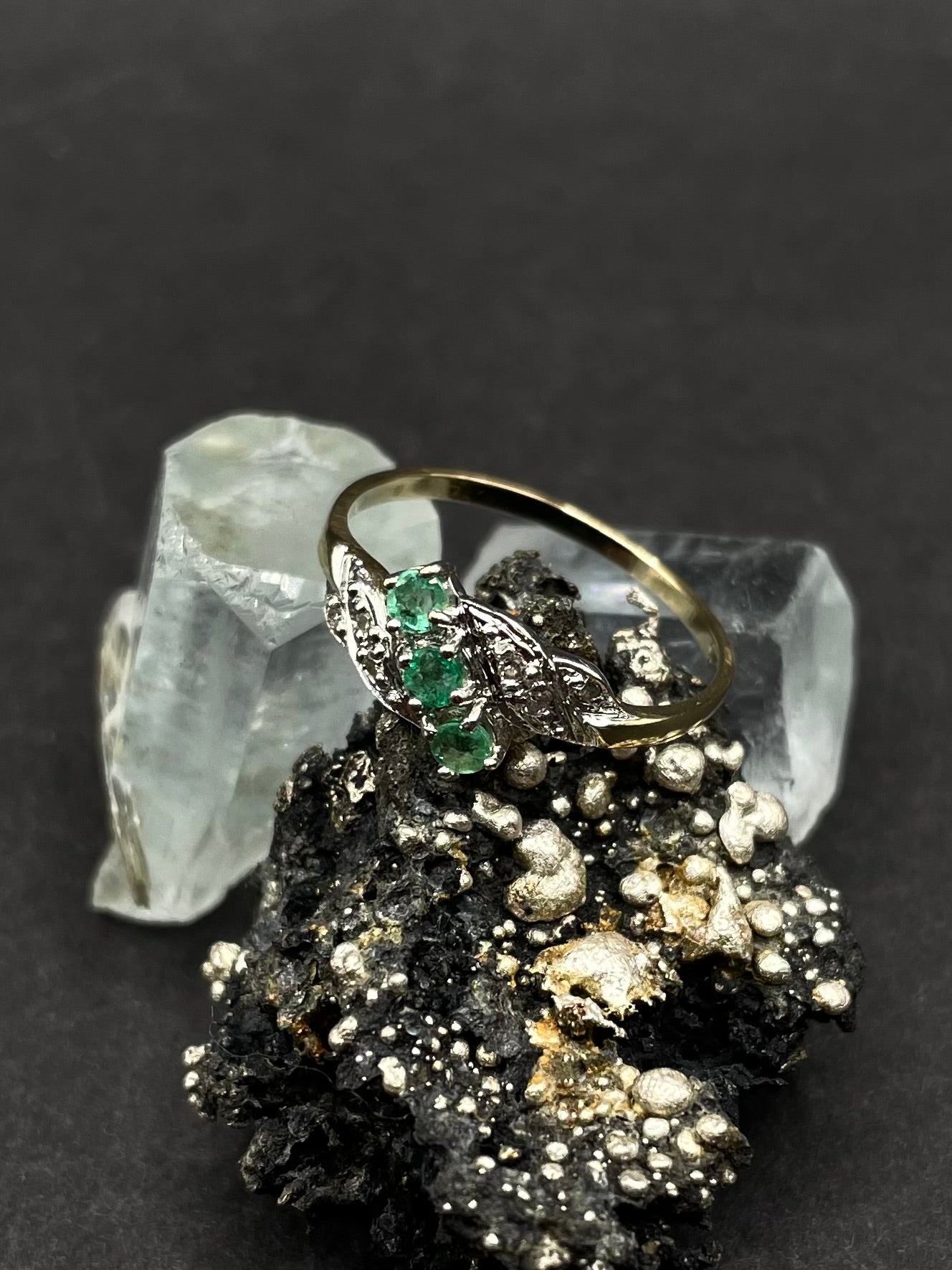 9ct Solid Gold Emerald & Diamond Ring – 3 Natural Emeralds with 6 Diamonds – Vintage Style – UK Size P