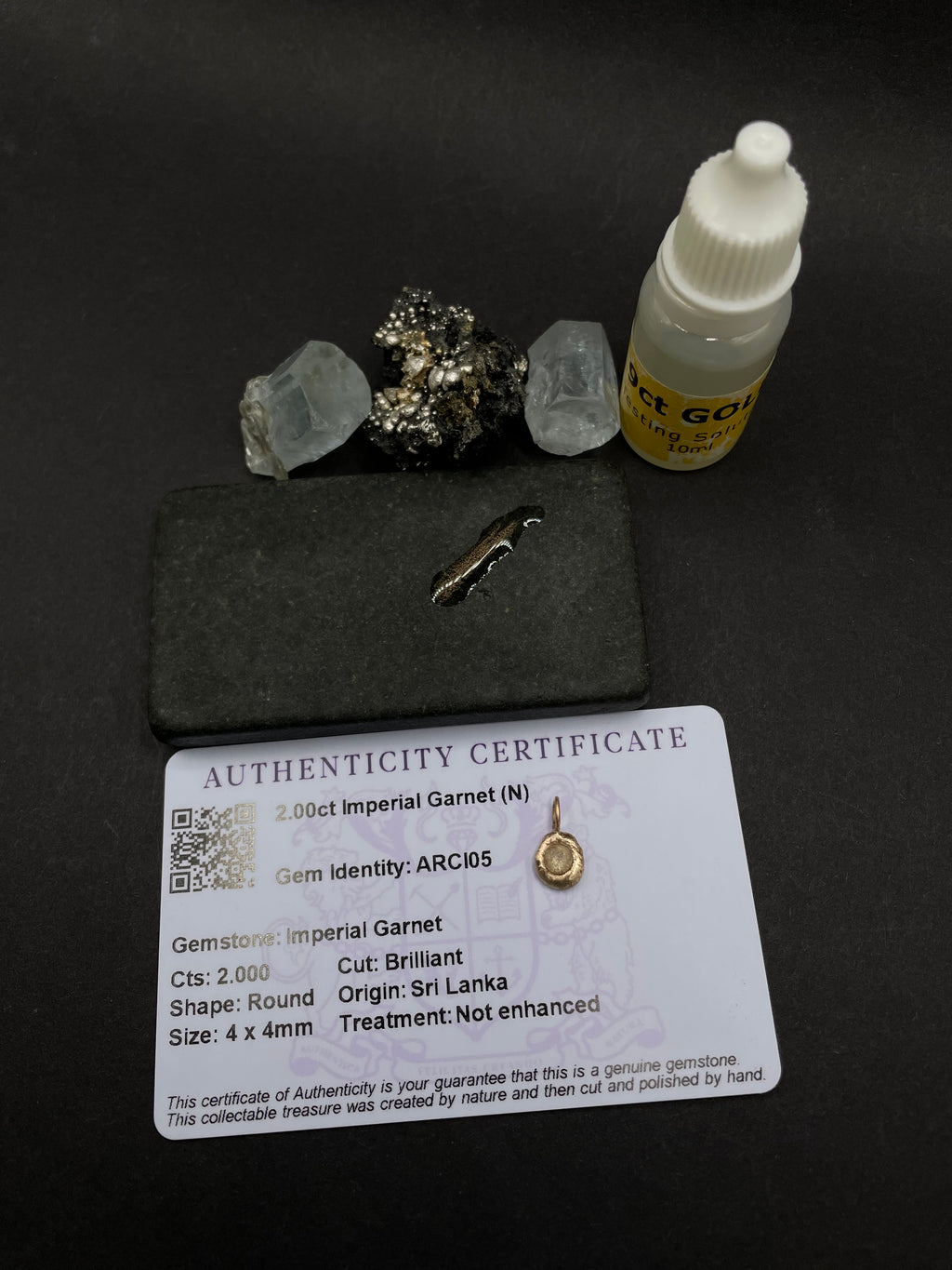 Imperial Garnet Pendant in Solid 9ct Gold with Certificate