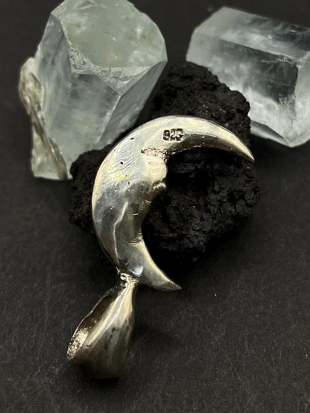 Moon pendant in solid silver 925