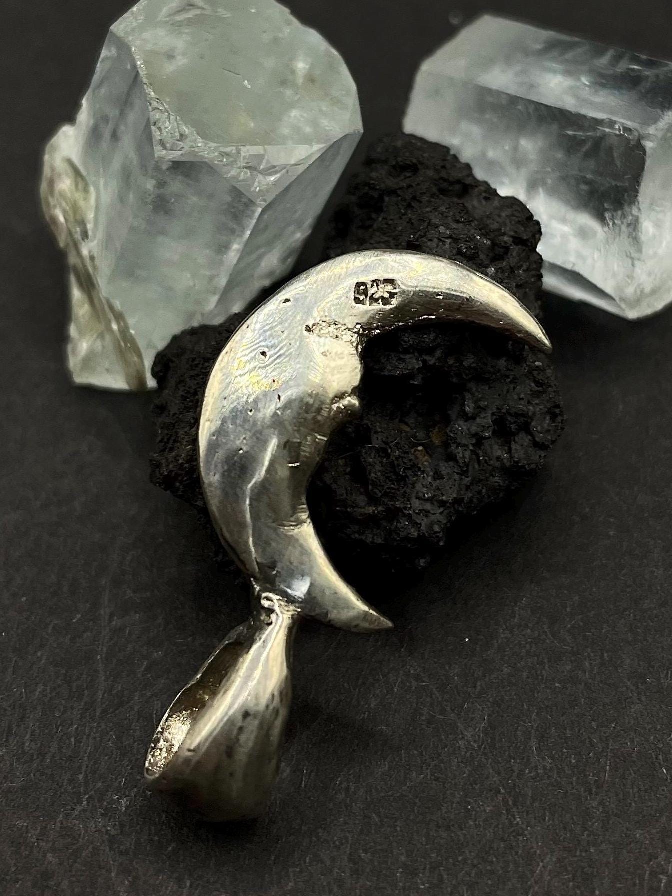 Moon pendant in solid silver 925