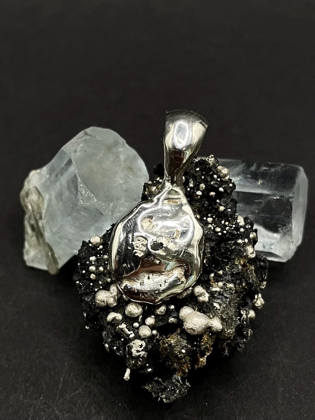 Green Sapphire Pendant in solid silver 999 with certificate