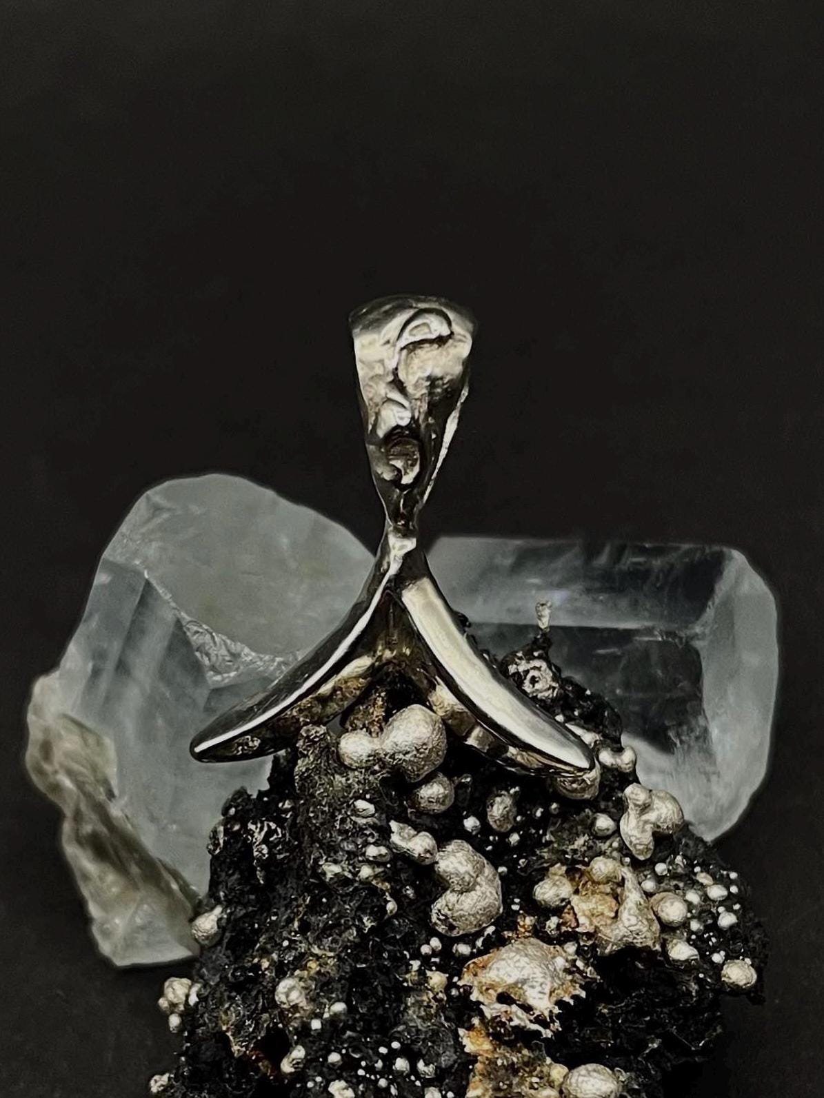 Ren symbol pendant in solid silver 999