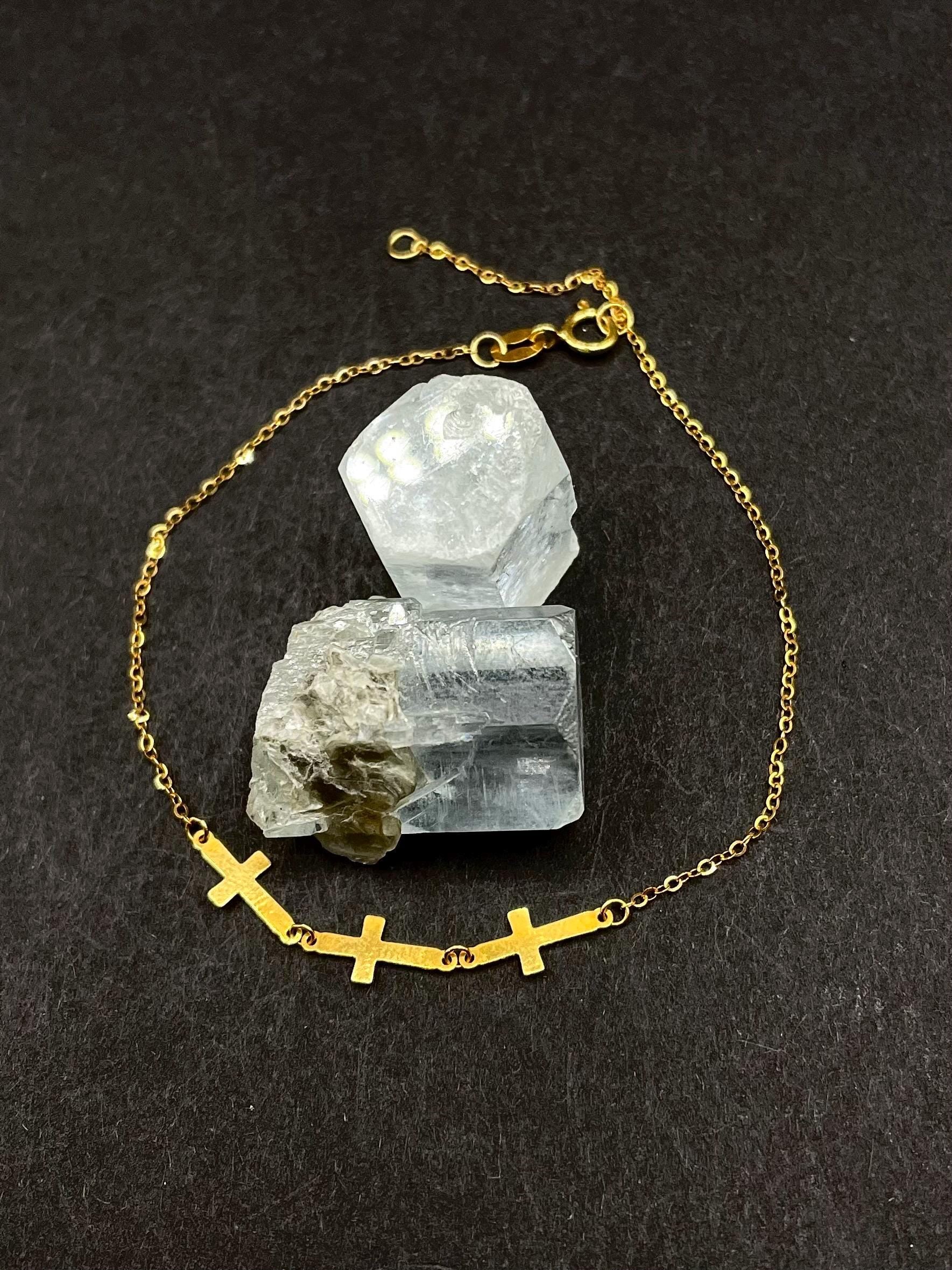 18ct Solid Gold Bracelet with 3 Crosses