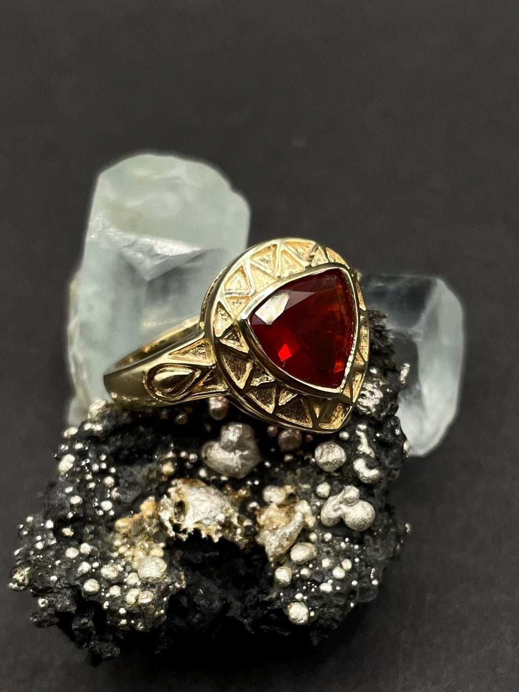 Big Garnet Gold Ring In solid gold 9ct