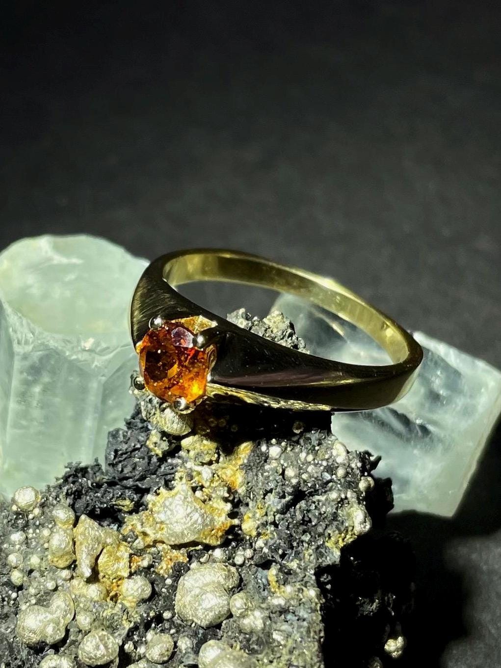 9ct Solid Gold Citrine Ring – Yellow Gemstone Solitaire