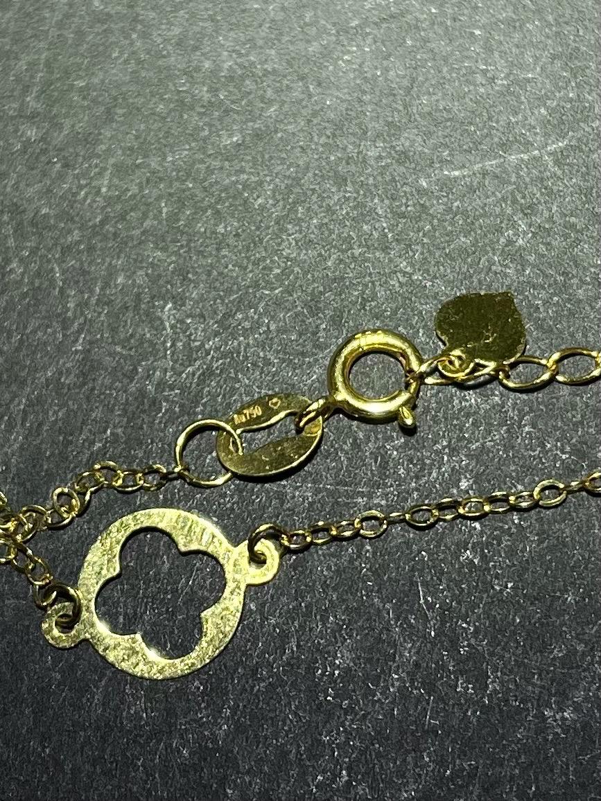 Round Cross & Circle Bracelet 18ct Gold